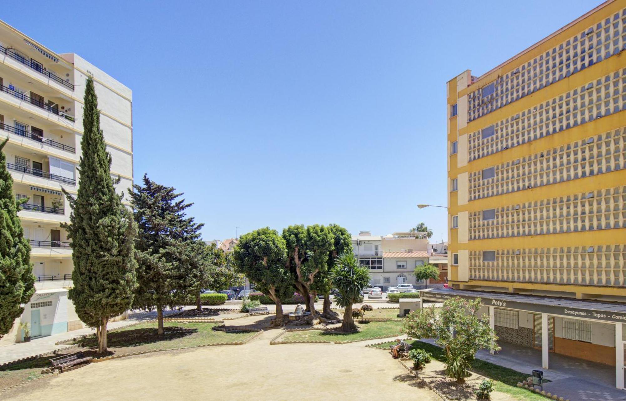Nuevo Piso Centro Torre Del Marアパートメント エクステリア 写真