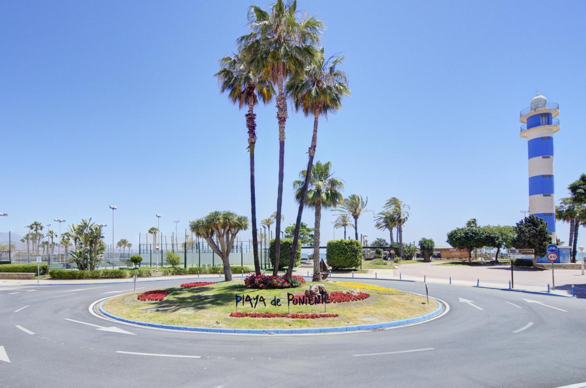 Nuevo Piso Centro Torre Del Marアパートメント エクステリア 写真